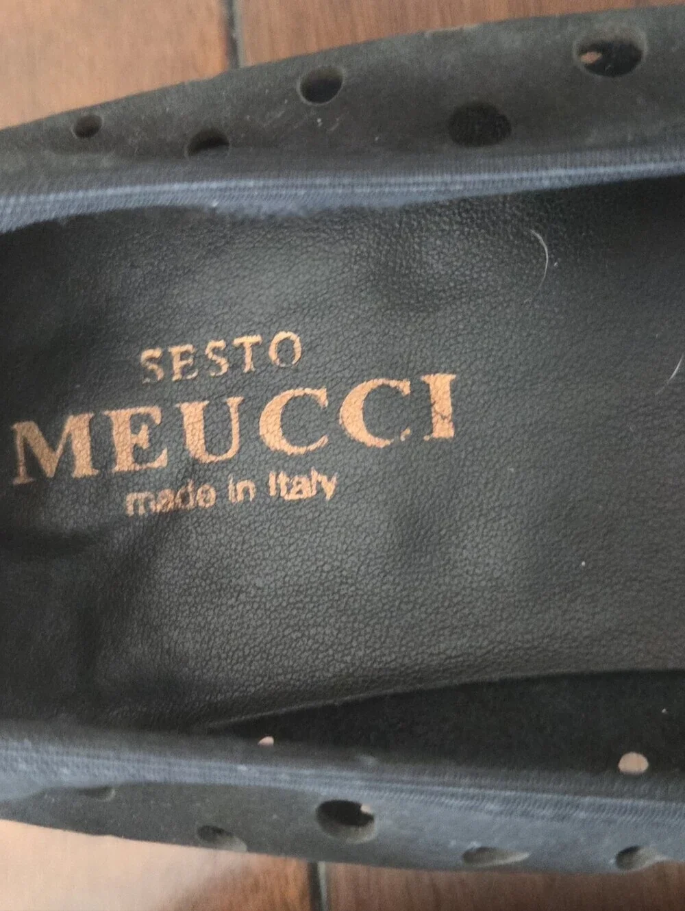 Sesto Meucci Italian Rear Zip Perforated Black Leather Ballet Flats Size 8.5